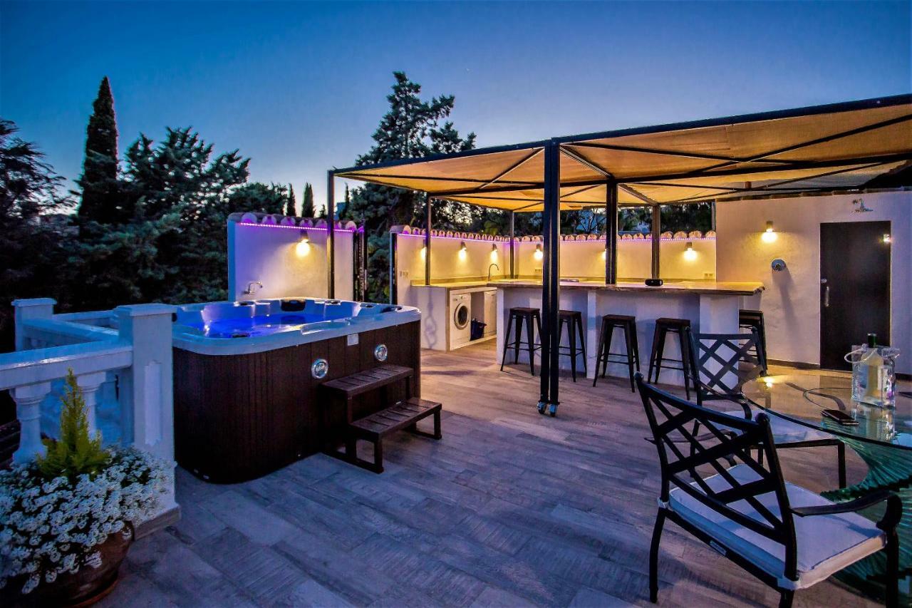 Luxury Villa With Swimming Pool And Jacuzzi Marbella Buitenkant foto