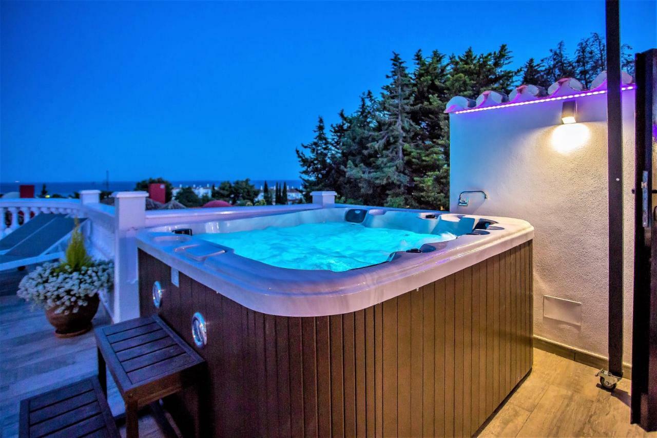 Luxury Villa With Swimming Pool And Jacuzzi Marbella Buitenkant foto