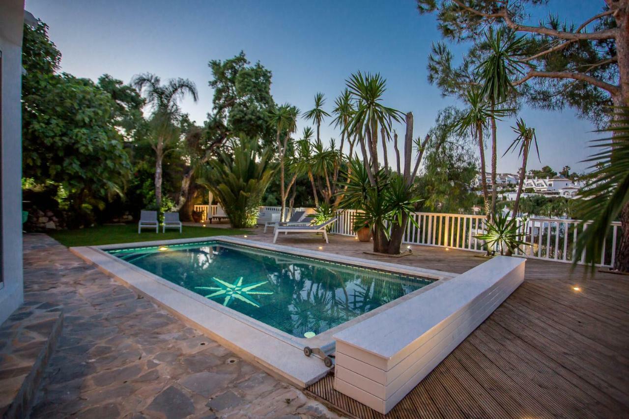 Luxury Villa With Swimming Pool And Jacuzzi Marbella Buitenkant foto